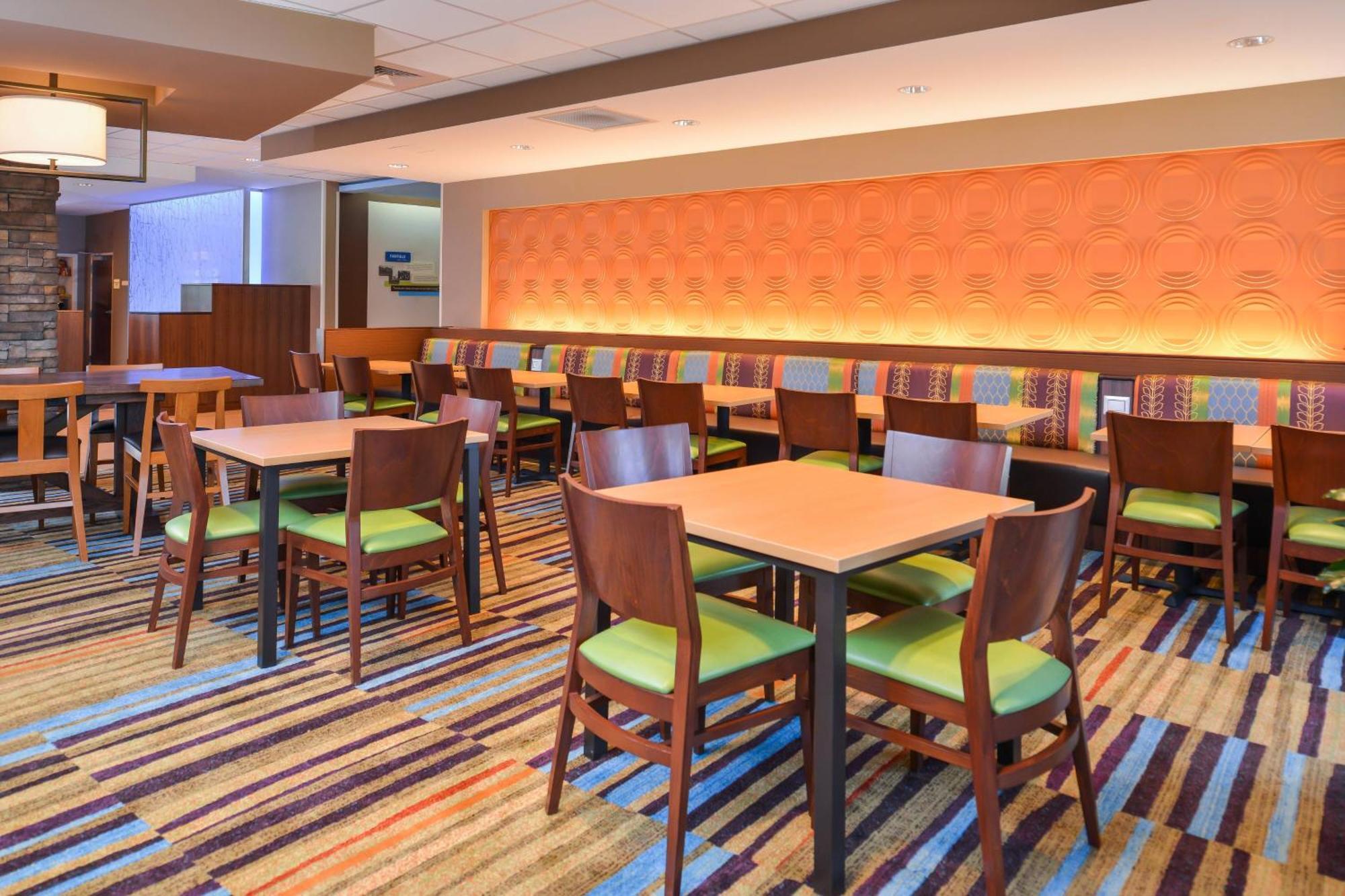 Fairfield Inn & Suites By Marriott St. Joseph Экстерьер фото